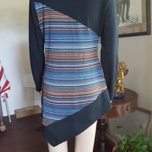 Ladies top. assymetrical hemline, colorful. Med.